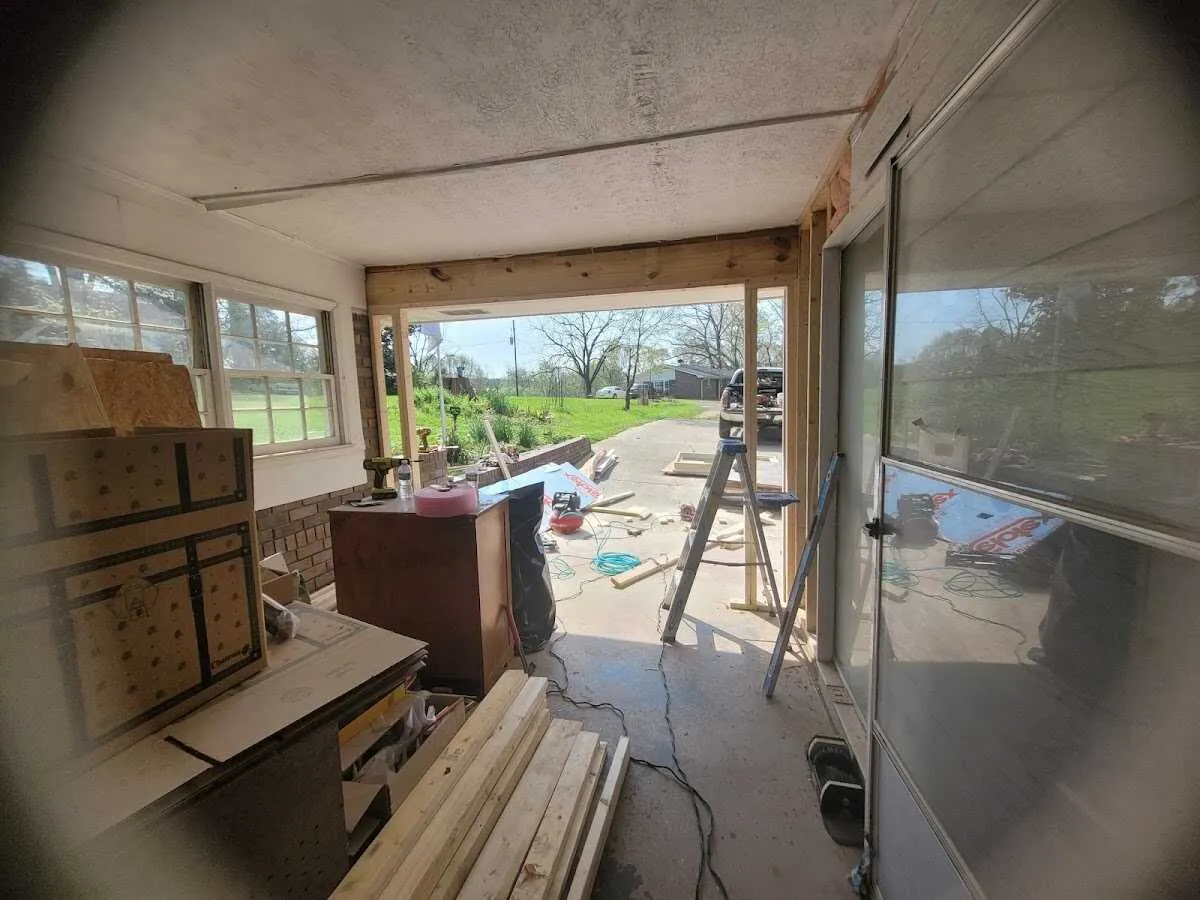 Air movers and dehumidifier for Drying & Dehumidification in Randallstown